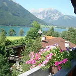 ホームステイ Haus Zillertal Am Achensee *