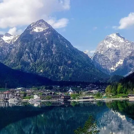 Haus Zillertal Am Achensee ホームステイ