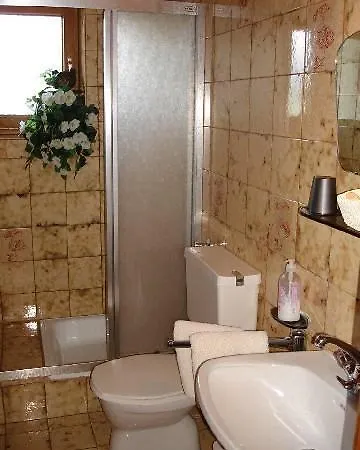 هاوس زيلرتال ام آكينسي